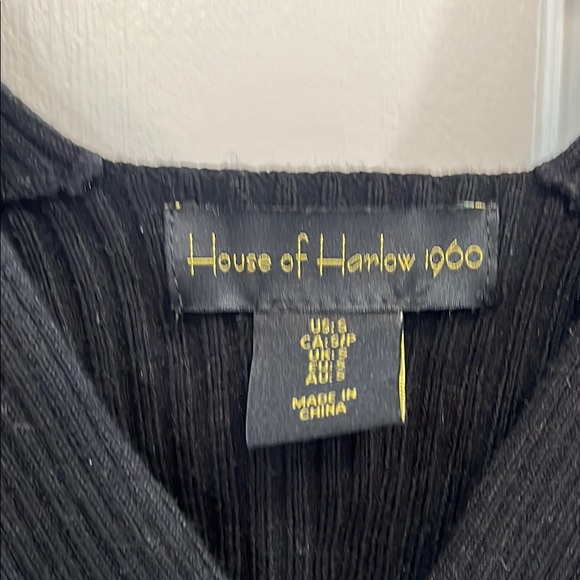 Black Ribbed Crop Top - Picture 3 of 3